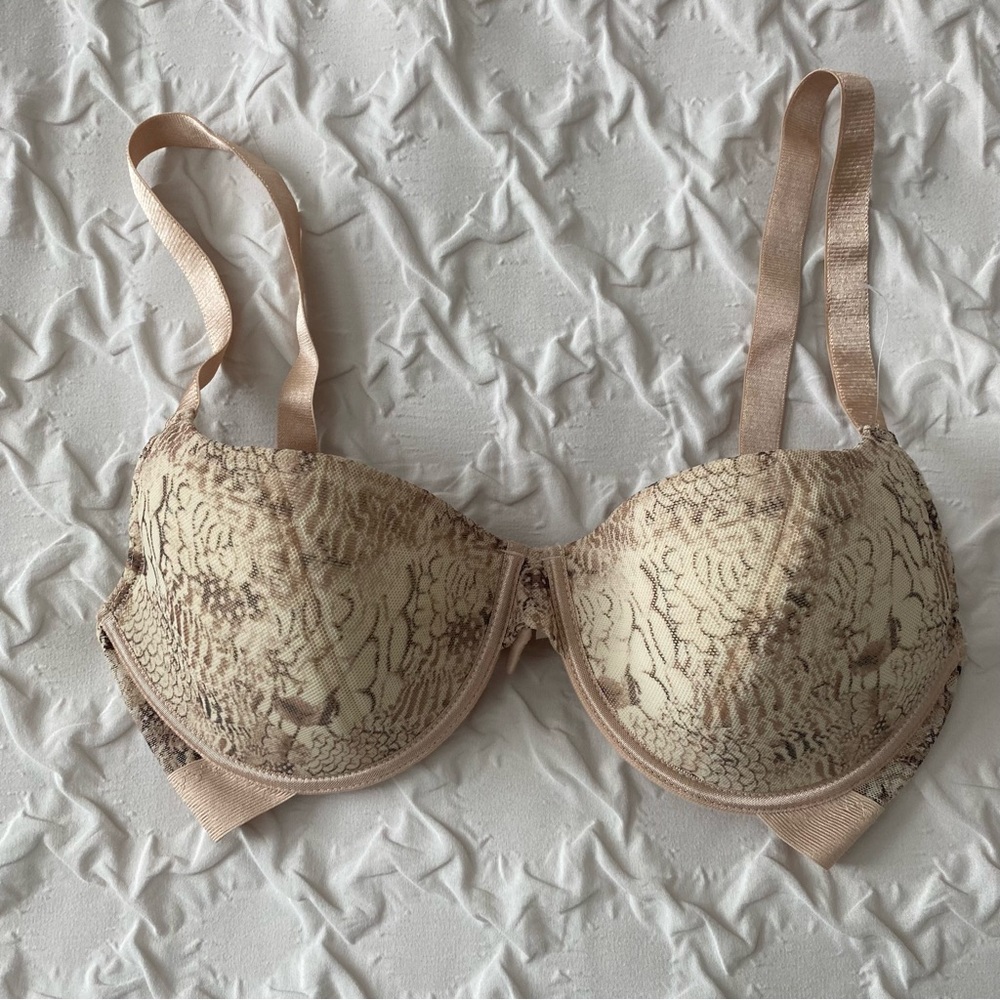 intimately Free People || lightweight snakeskin bra